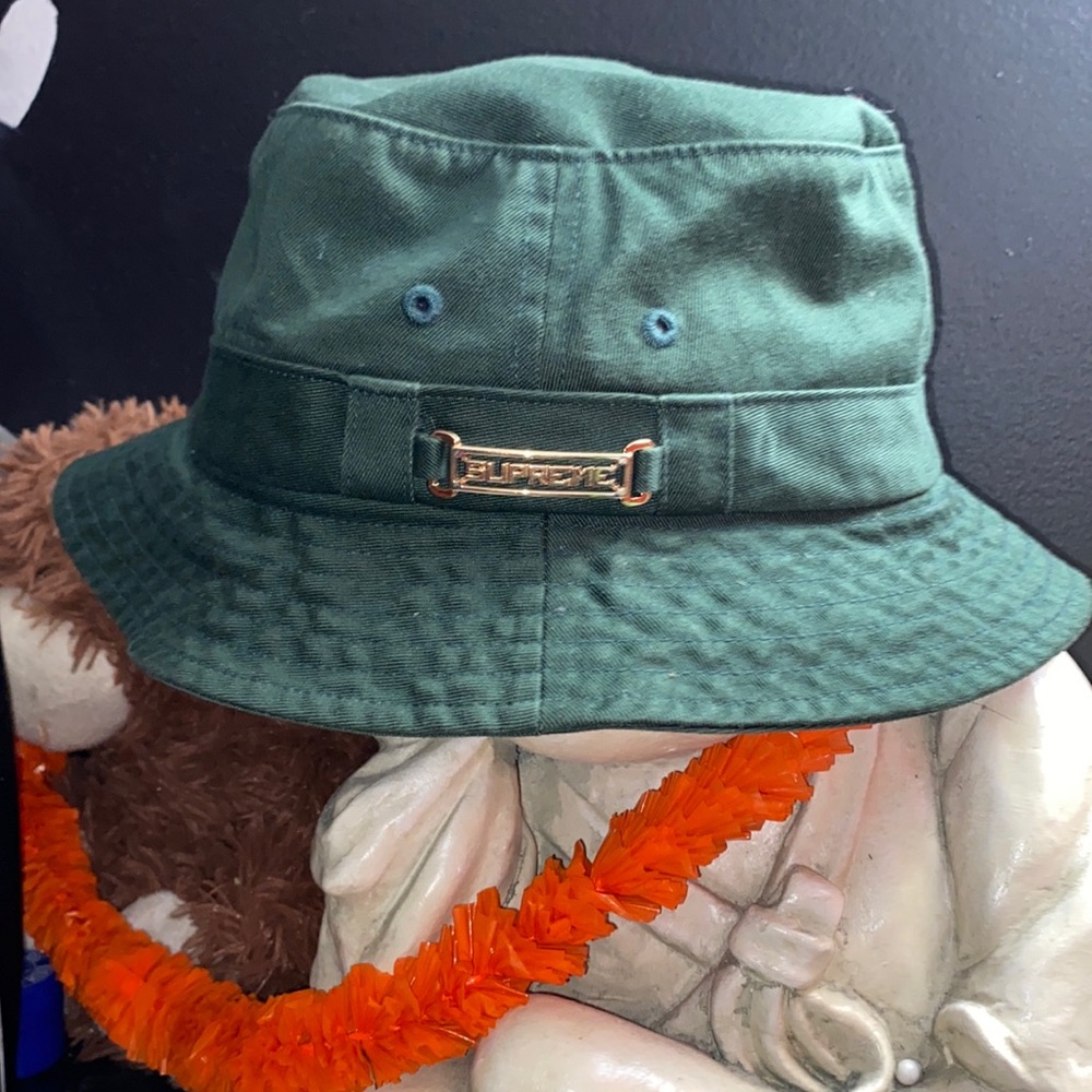Supreme name plate bucket hat  (Olive Green)